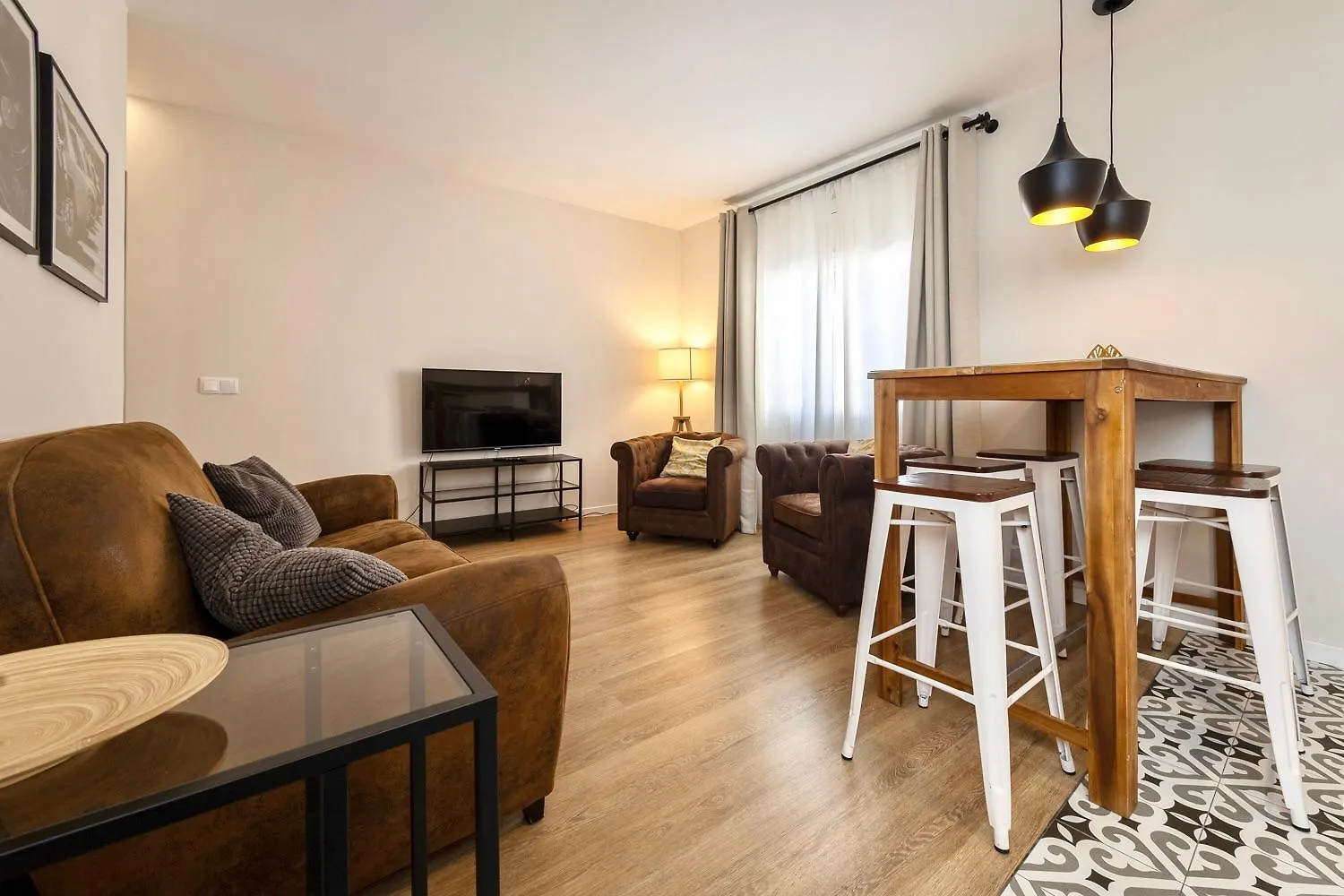 Madremia Barcelona Apartments L'Hospitalet de Llobregat 0*,